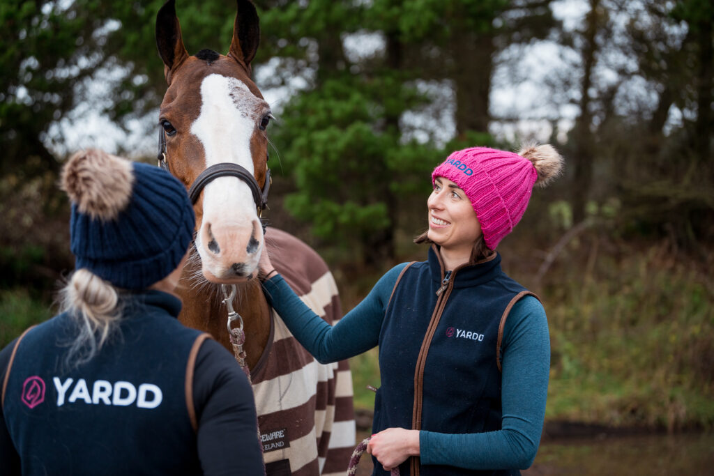 Yardd Ladies Navy Gilet